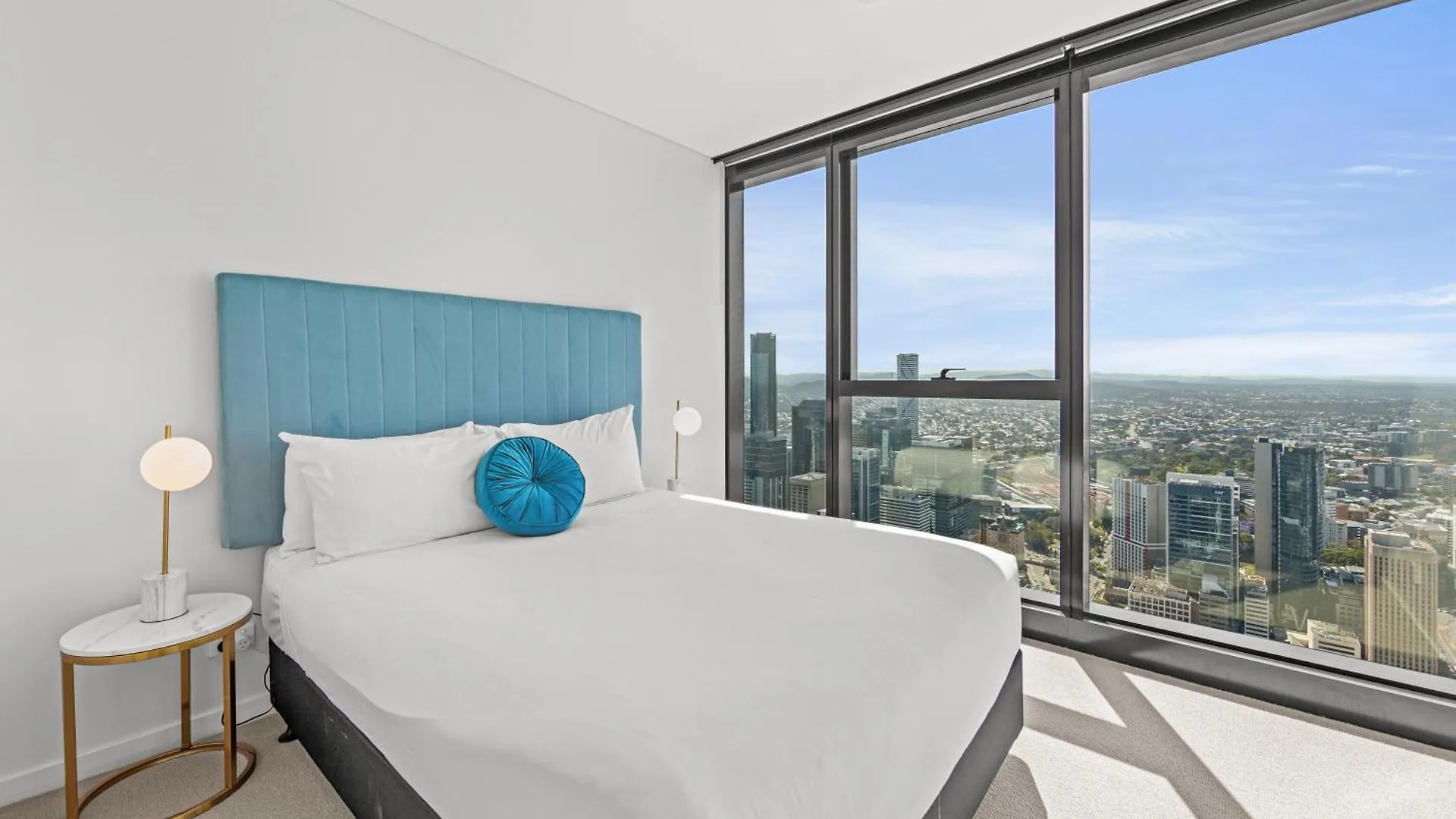 ****  Brisbane Skytower By Cllix Aparthotel Australia