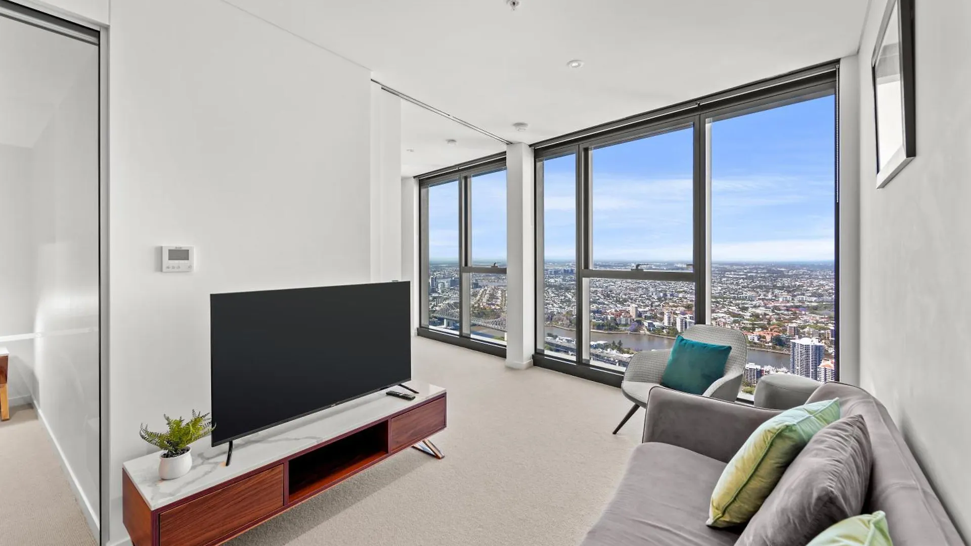 Brisbane Skytower By Cllix Aparthotel Australia